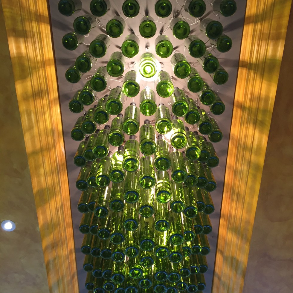 Lighting design at Tapas