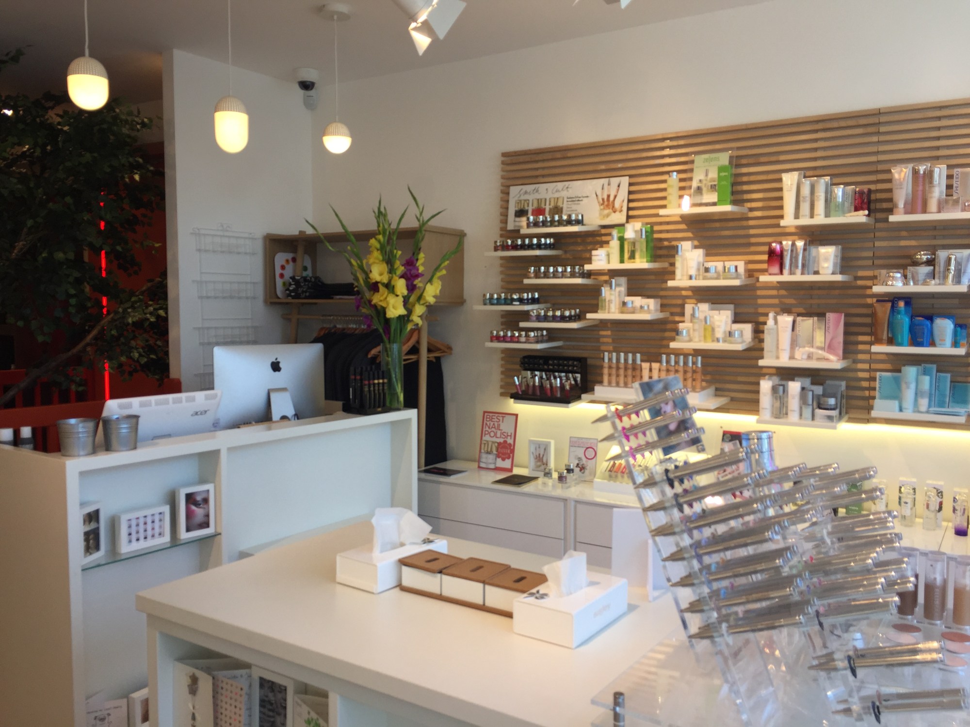 Lighting design for hair salon