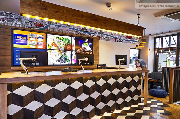 Wooden feature pendant